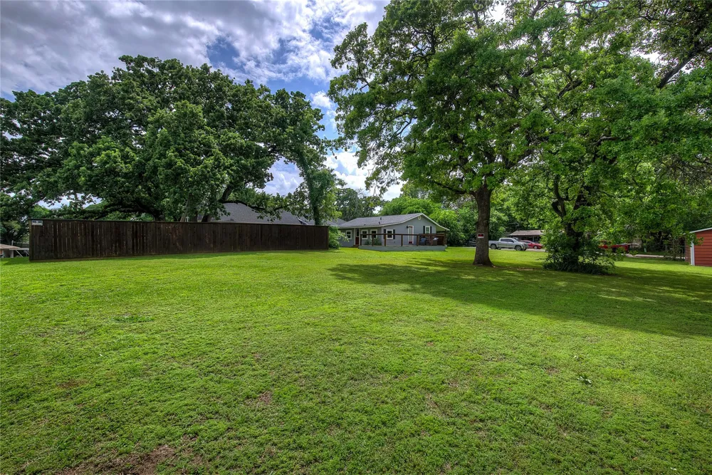 10065 Comanche Quinlan, TX 75474
