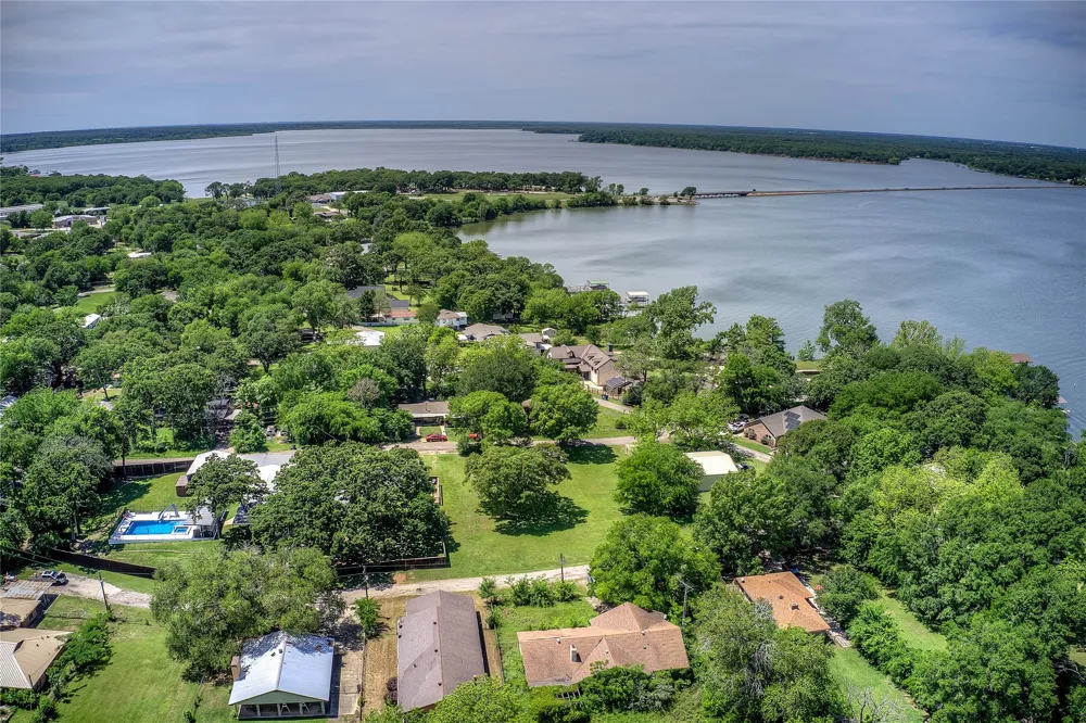 10065 Comanche Quinlan, TX 75474