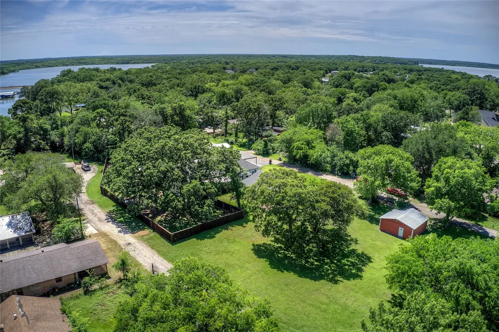 10065 Comanche Quinlan, TX 75474