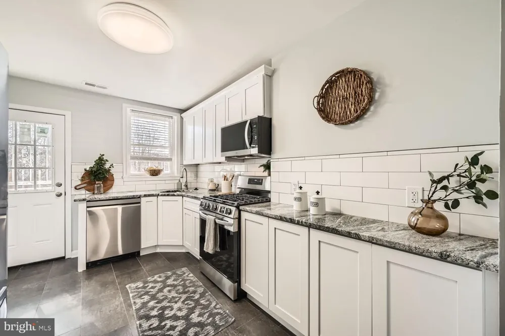 803 WELLINGTON STREET Baltimore, MD 21211