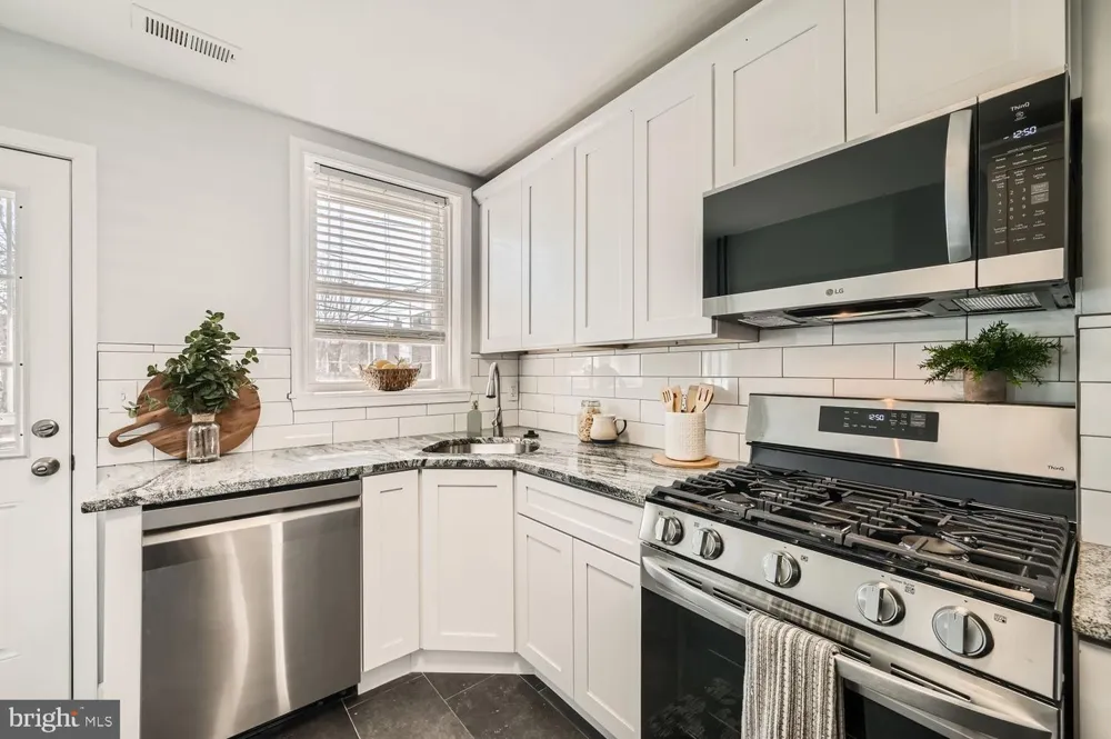 803 WELLINGTON STREET Baltimore, MD 21211