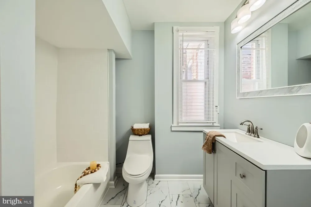 803 WELLINGTON STREET Baltimore, MD 21211
