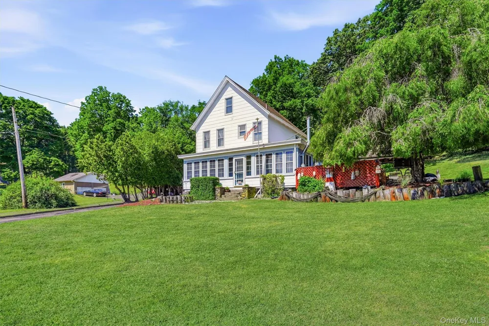 27 Free Hill Road Tomkins Cove, NY 10986