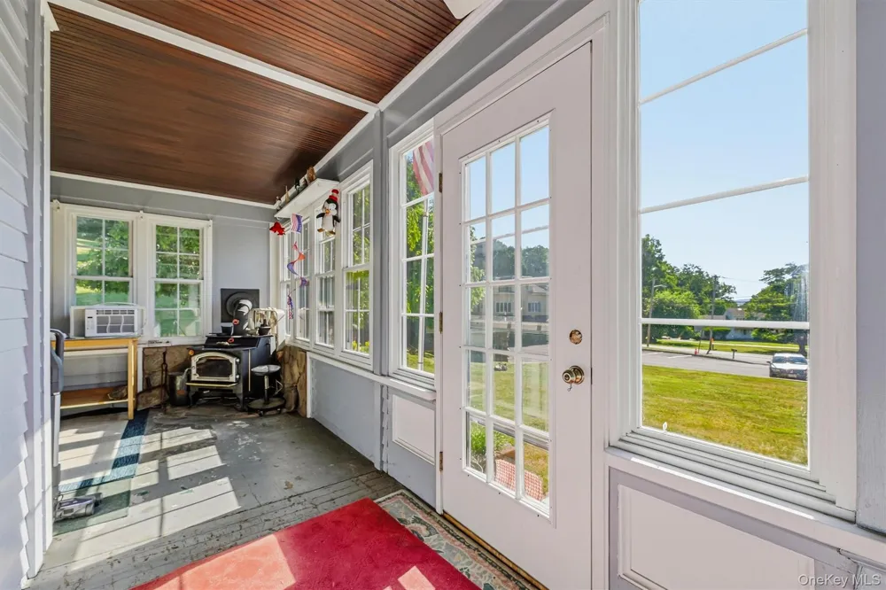 27 Free Hill Road Tomkins Cove, NY 10986
