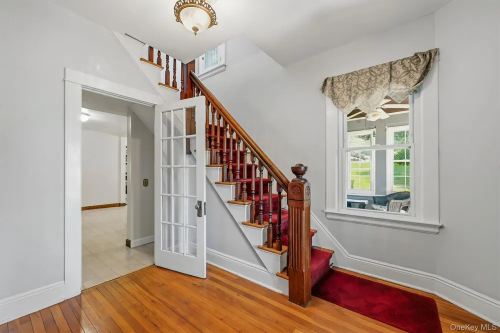 27 Free Hill Road Tomkins Cove, NY 10986