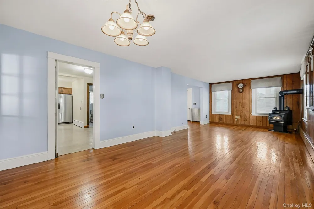 27 Free Hill Road Tomkins Cove, NY 10986