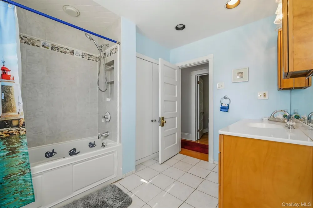 27 Free Hill Road Tomkins Cove, NY 10986