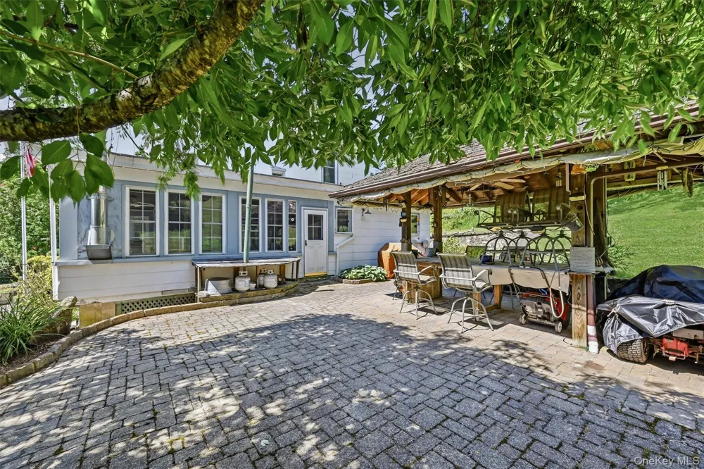 27 Free Hill Road Tomkins Cove, NY 10986