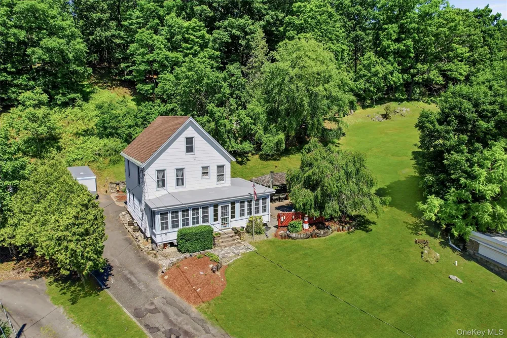 27 Free Hill Road Tomkins Cove, NY 10986