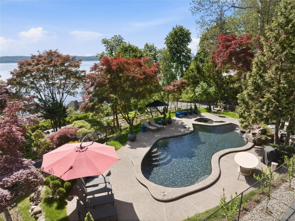 91 River Road Nyack, NY 10960