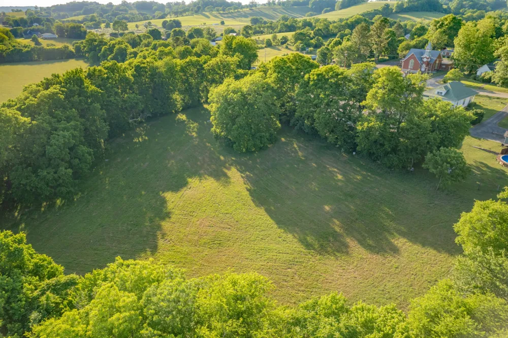 1586 Main St Lynnville, TN 38472