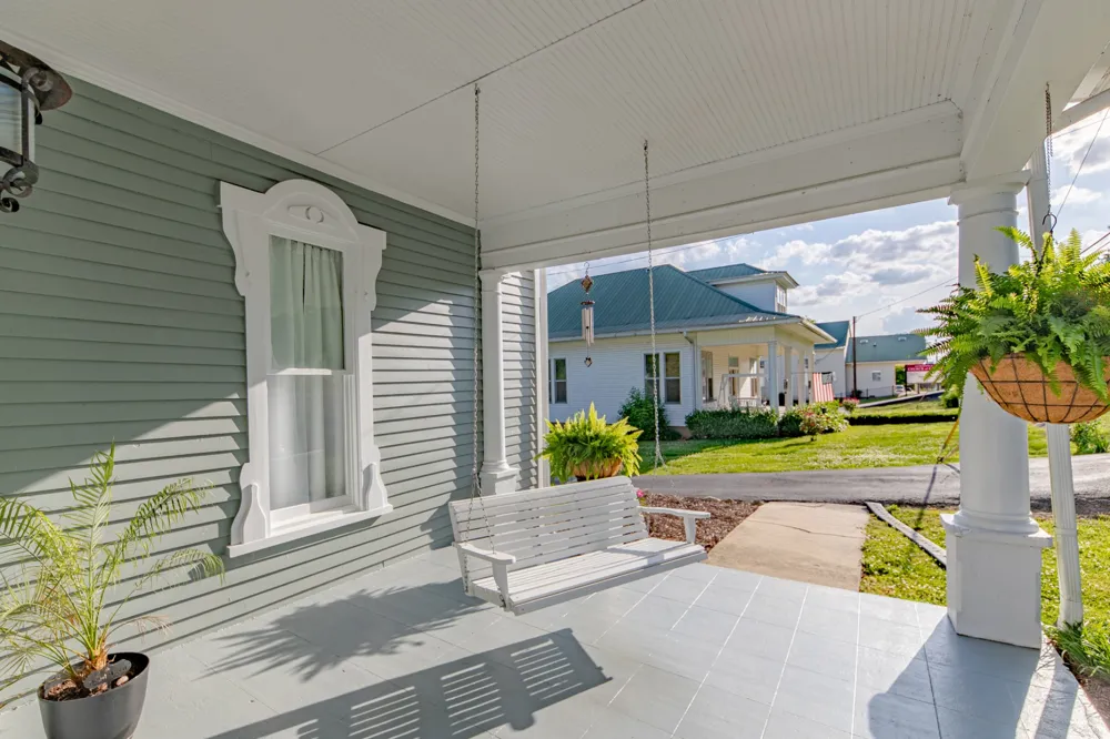 1586 Main St Lynnville, TN 38472