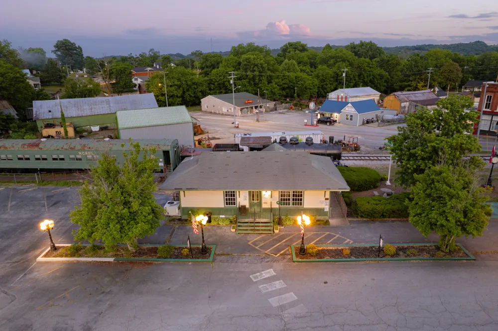 1586 Main St Lynnville, TN 38472
