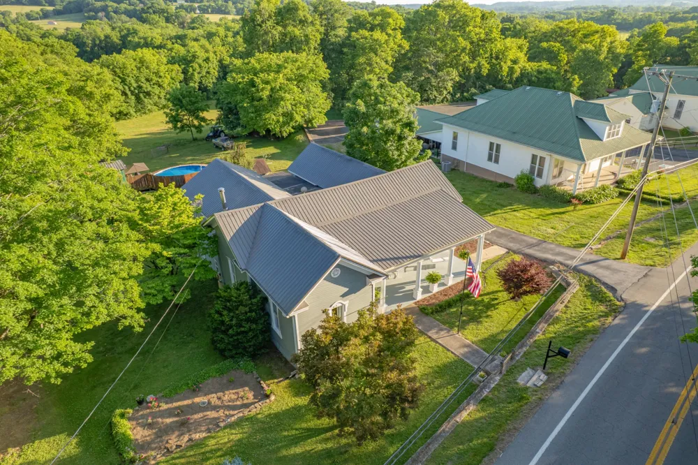 1586 Main St Lynnville, TN 38472