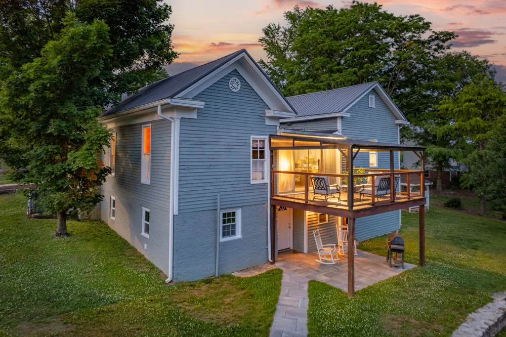 1586 Main St Lynnville, TN 38472