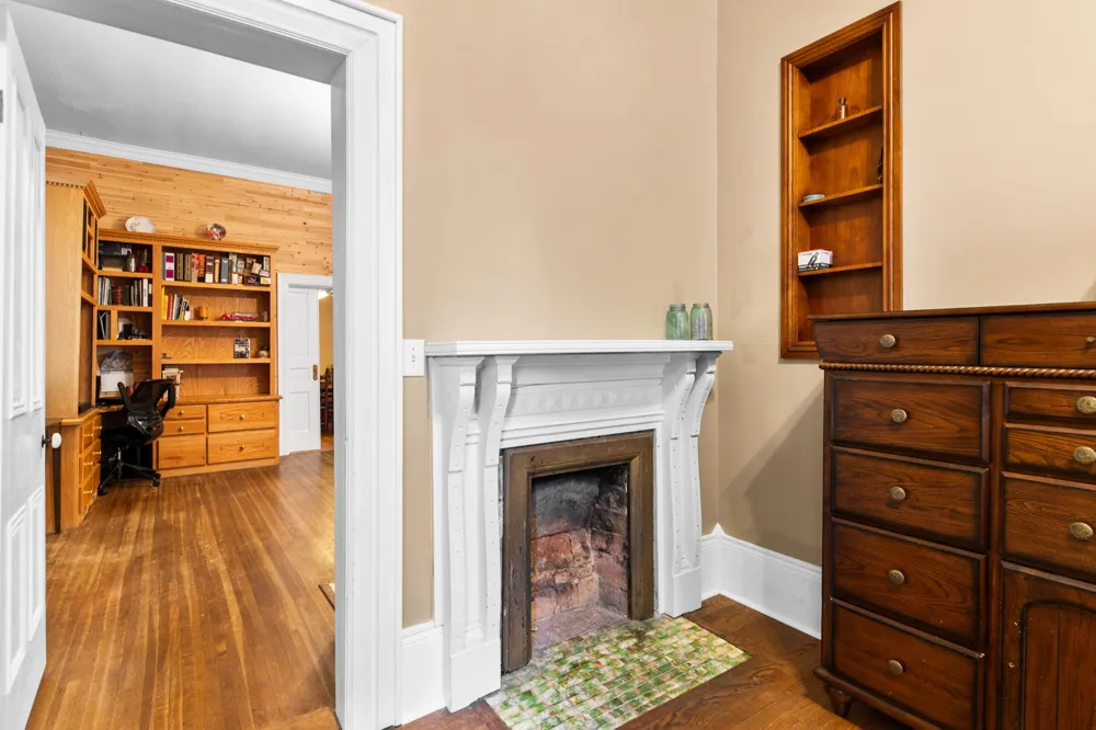 1586 Main St Lynnville, TN 38472