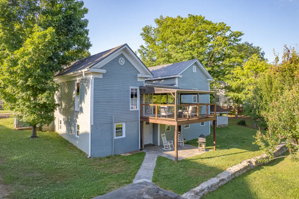 1586 Main St Lynnville, TN 38472