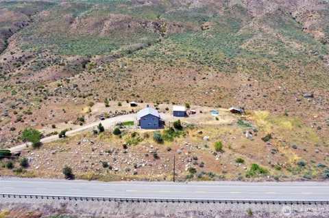 1073 Old Hwy 97