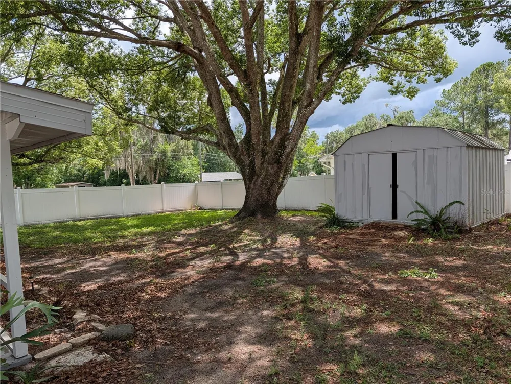 11240 SE 53RD COURT Belleview, FL 34420