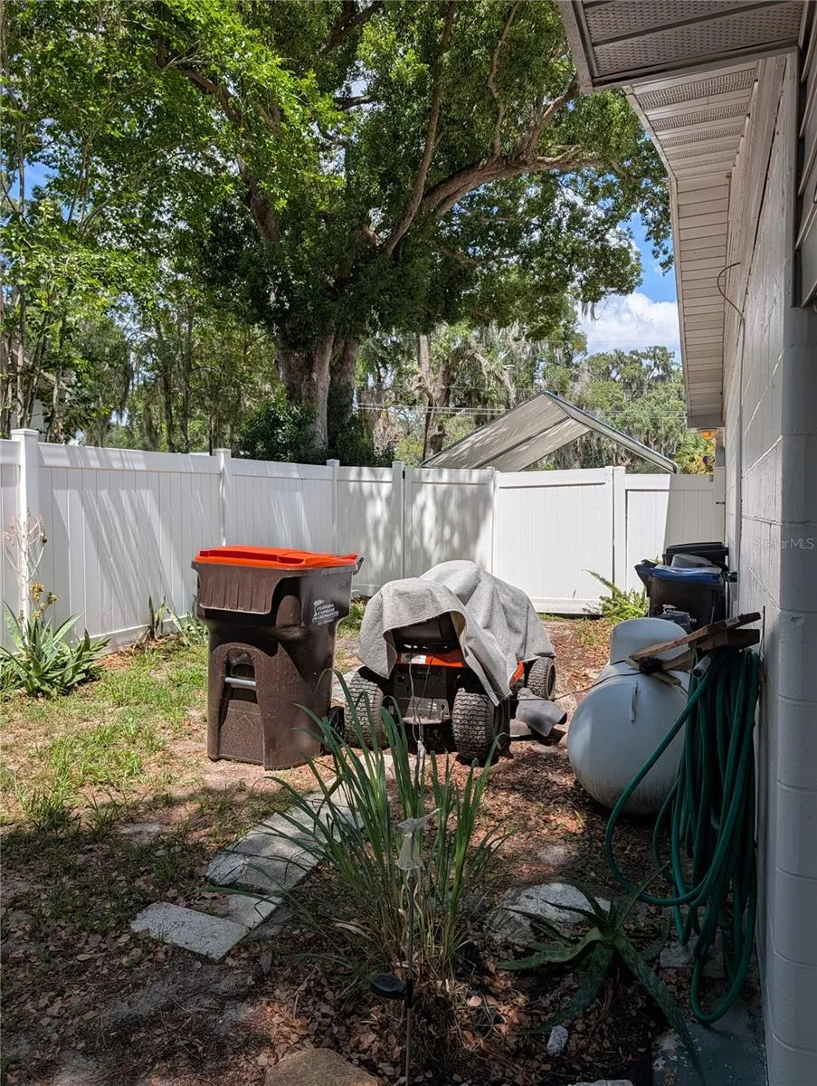 11240 SE 53RD COURT Belleview, FL 34420