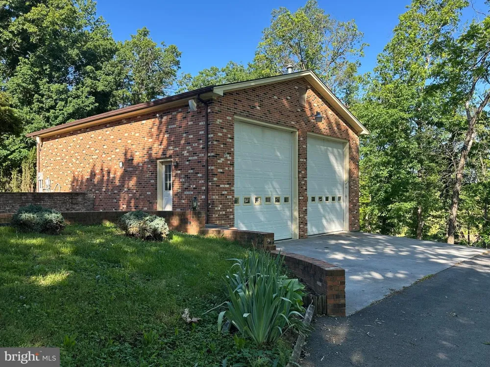 3586 RELIANCE ROAD Middletown, VA 22645