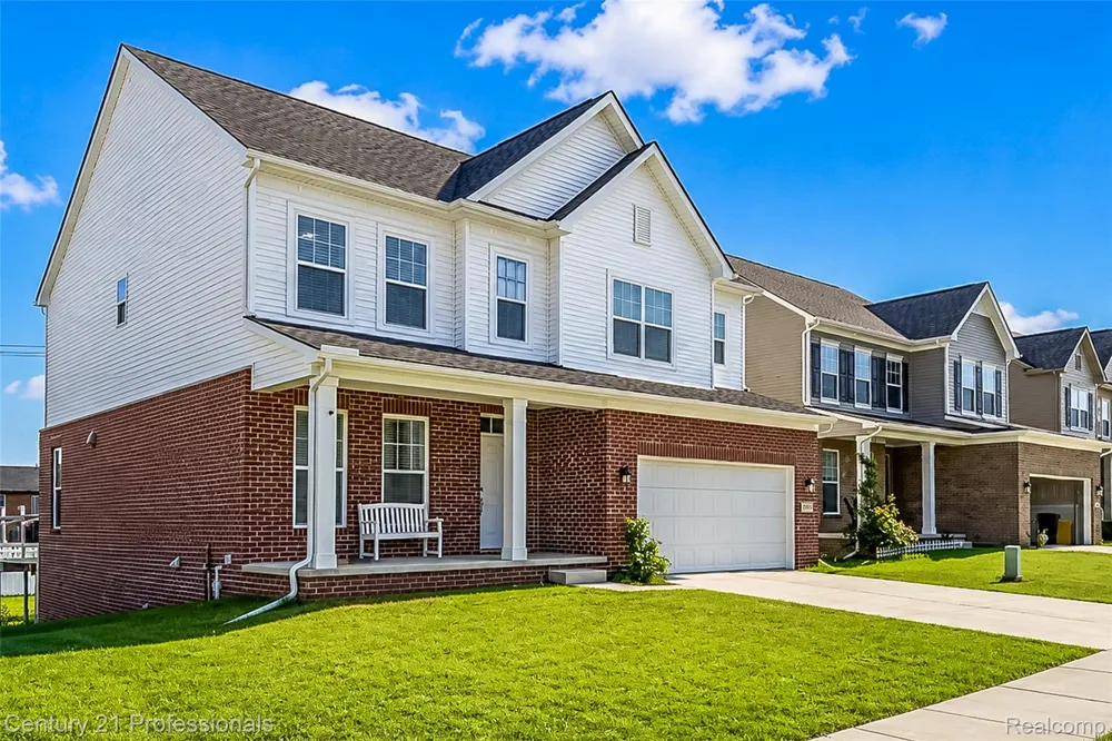 8580 Pioneer Street Washington Township, MI 48094