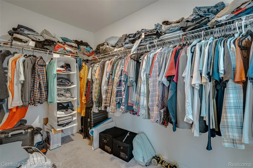 8580 Pioneer Street Washington Township, MI 48094