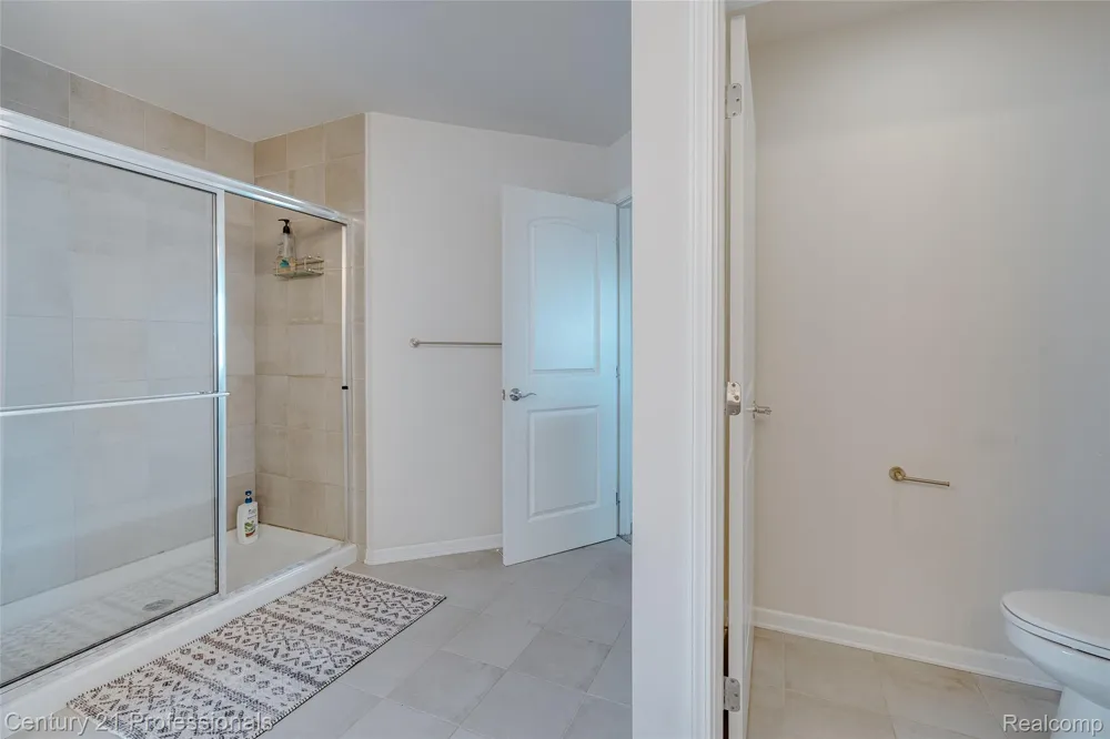 8580 Pioneer Street Washington Township, MI 48094