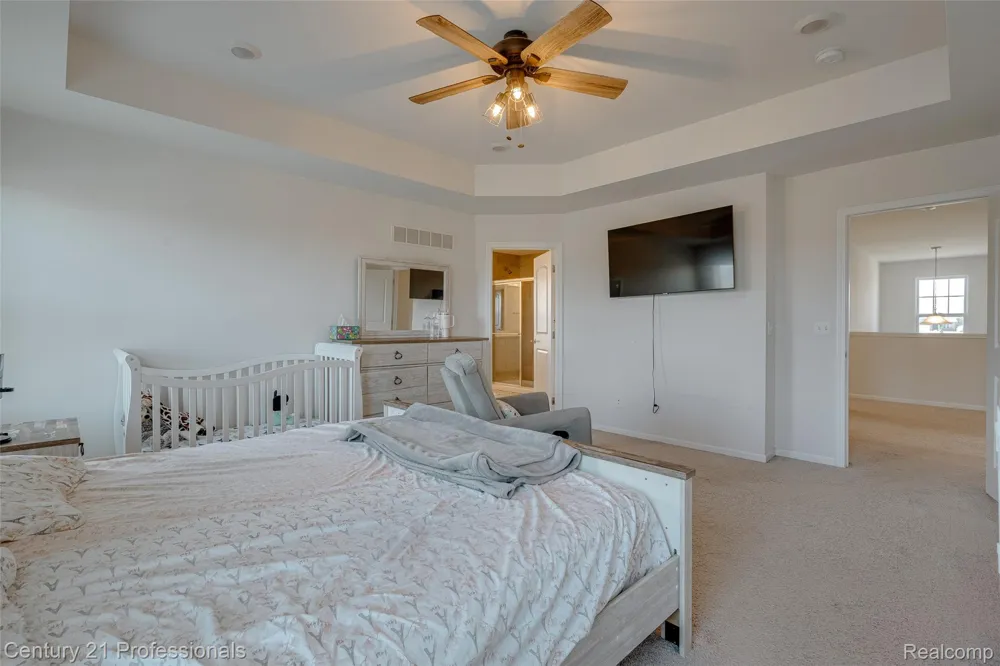 8580 Pioneer Street Washington Township, MI 48094