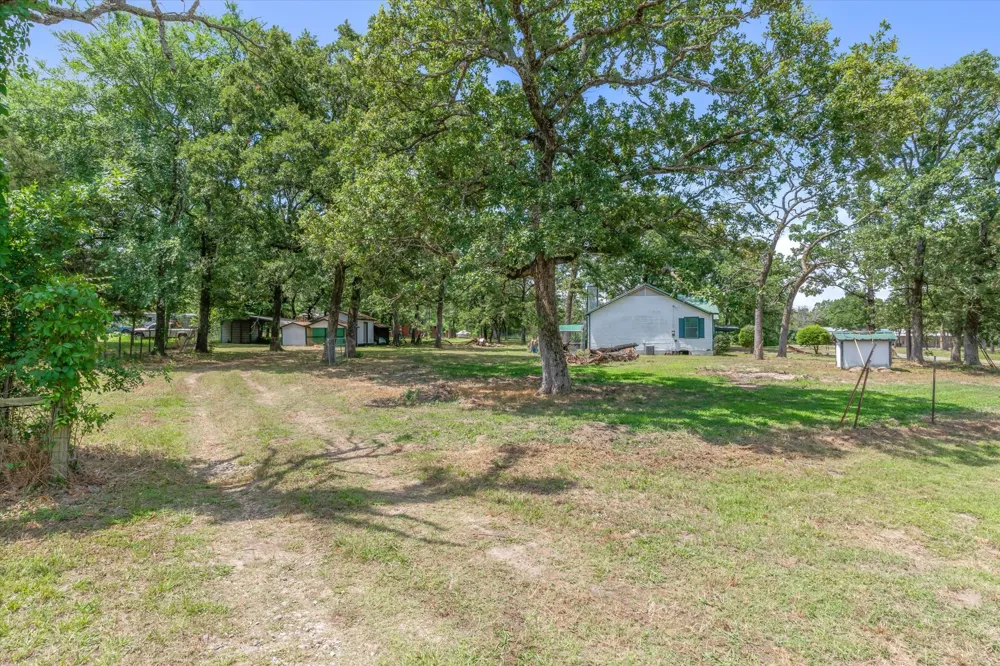 1413 Vz County Road 2414 Canton, TX 75103