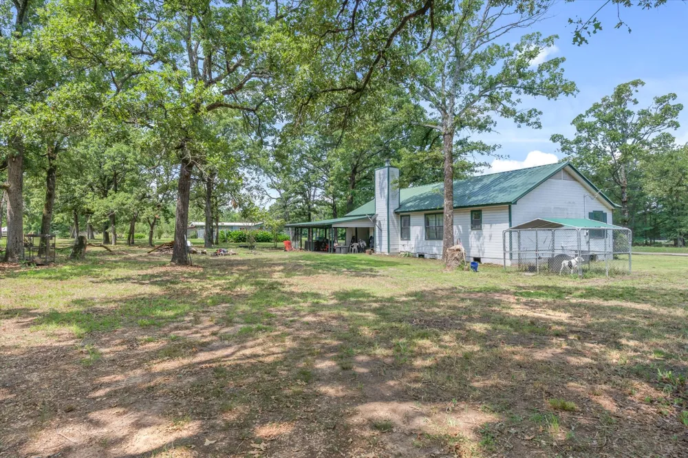 1413 Vz County Road 2414 Canton, TX 75103