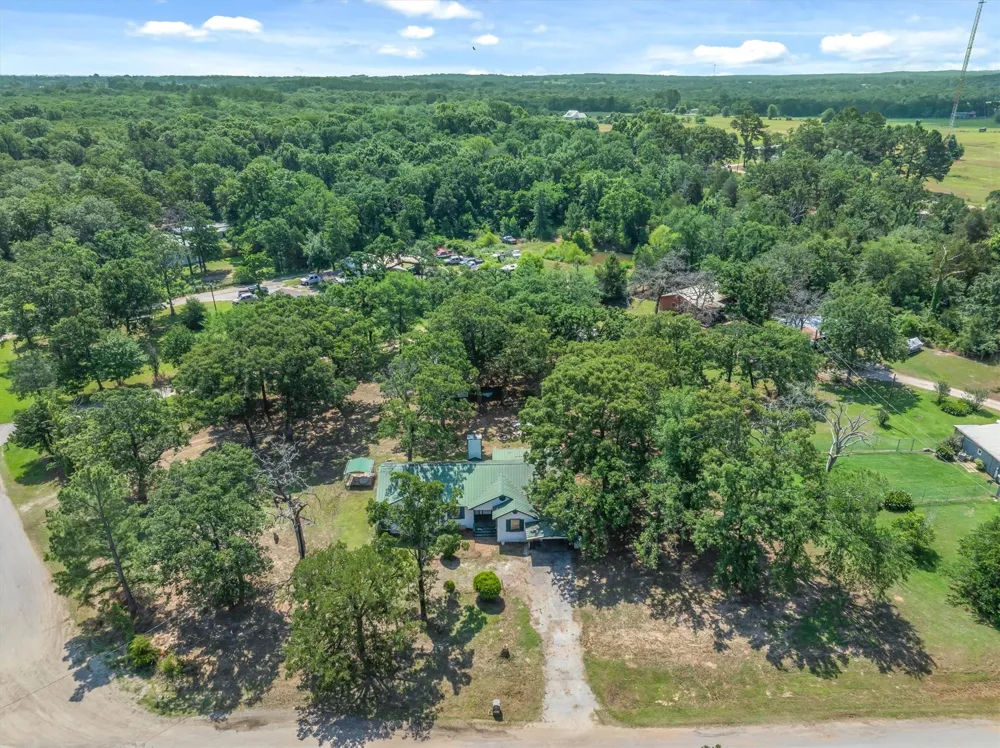 1413 Vz County Road 2414 Canton, TX 75103