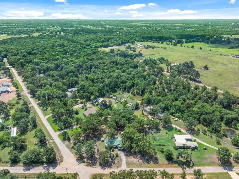 1413 Vz County Road 2414 Canton, TX 75103