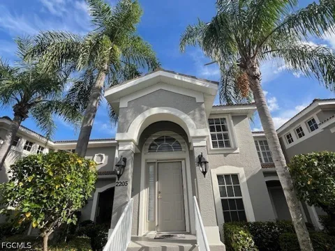 Colonial Country Club Boulevard #2205