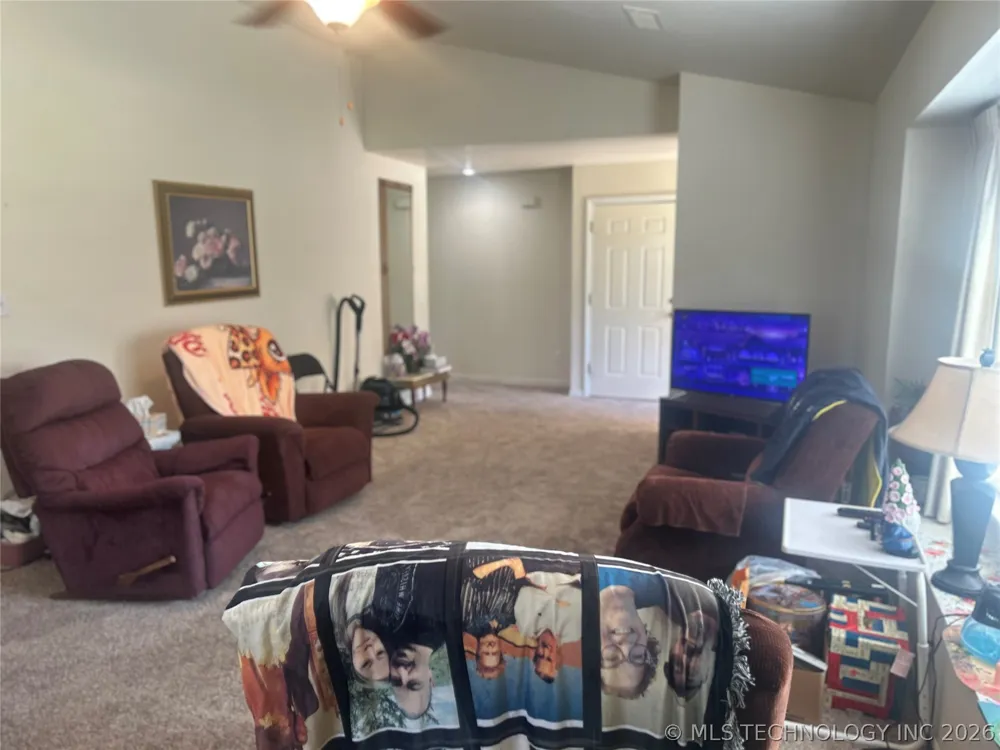 308 4th Davis, OK 73030