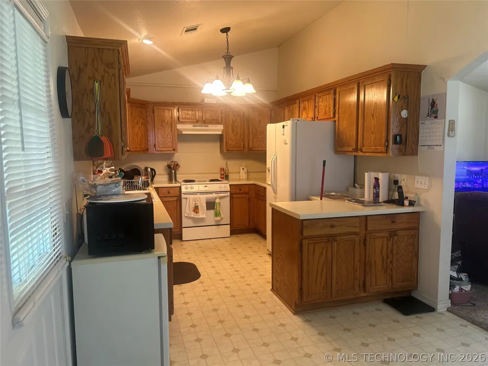 308 4th Davis, OK 73030