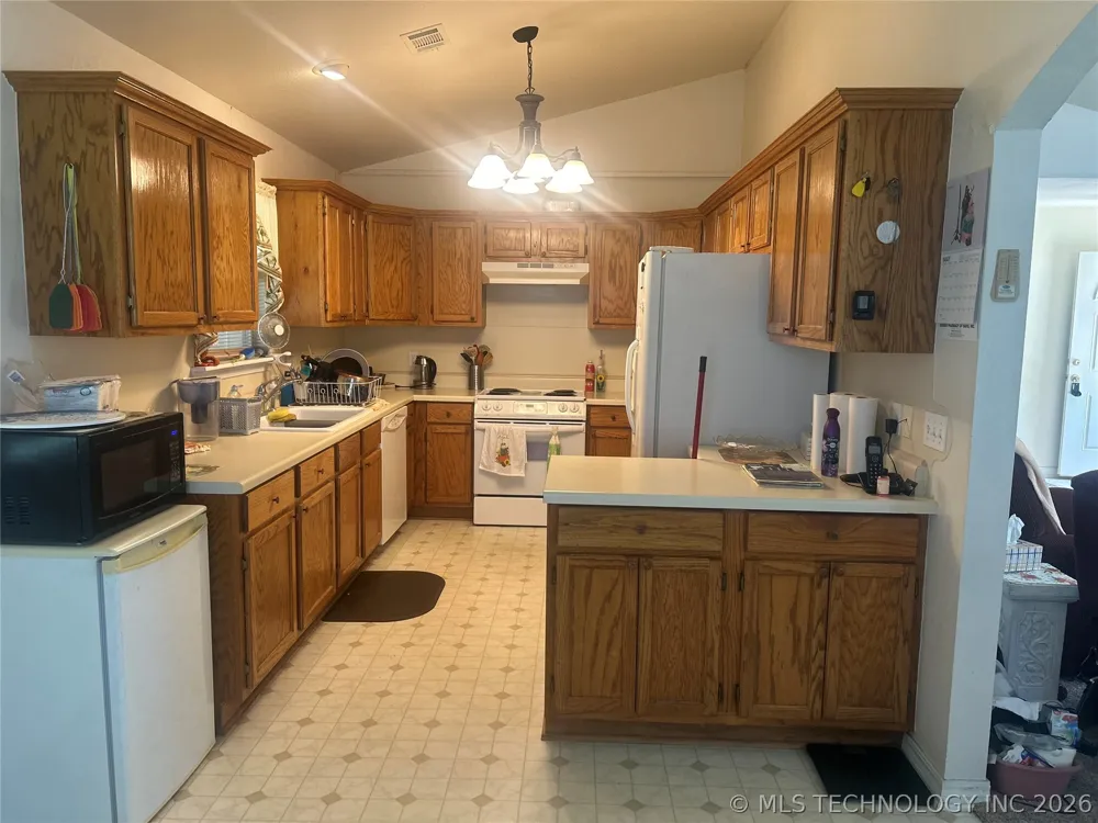 308 4th Davis, OK 73030