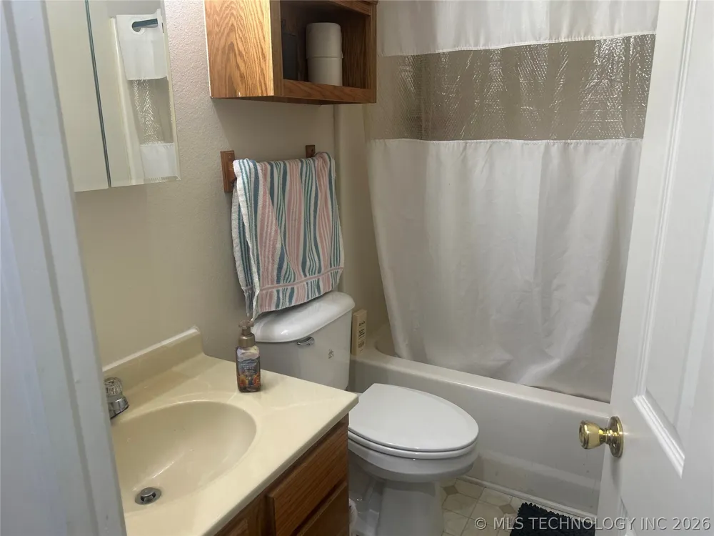308 4th Davis, OK 73030