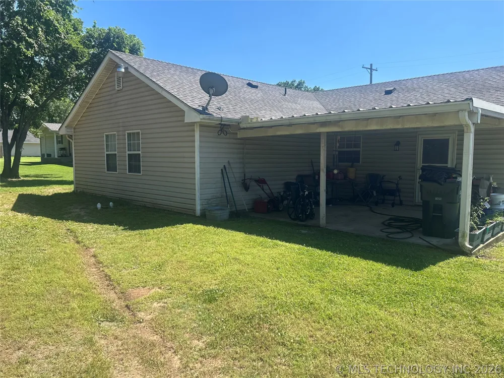 308 4th Davis, OK 73030