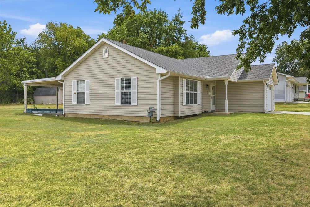 308 4th Davis, OK 73030
