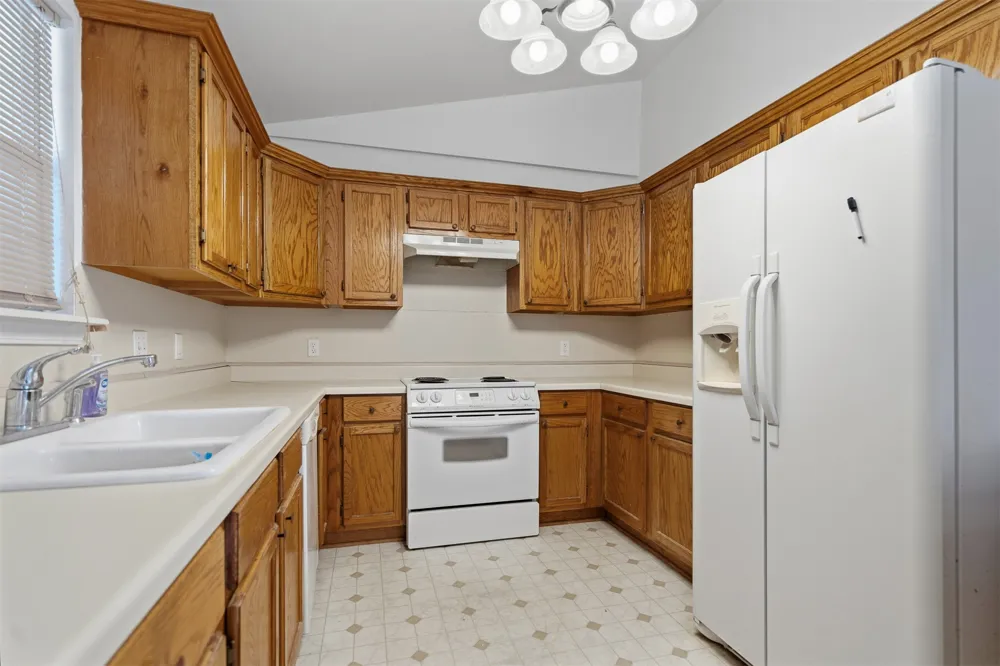 308 4th Davis, OK 73030