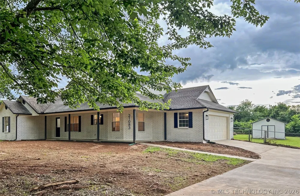 21083 S Forrest Drive Tahlequah, OK 74464