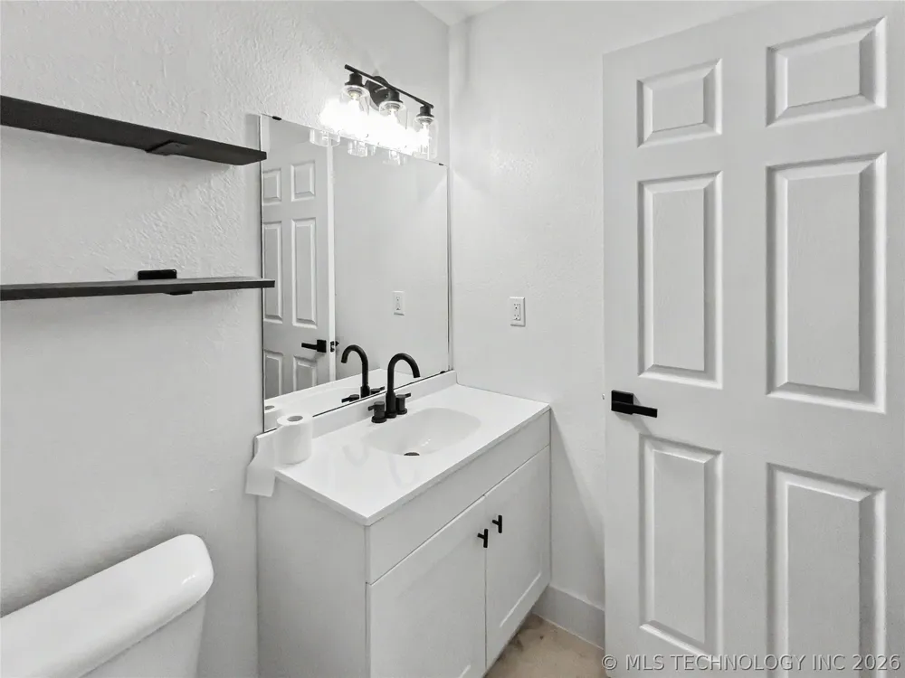 21083 S Forrest Drive Tahlequah, OK 74464