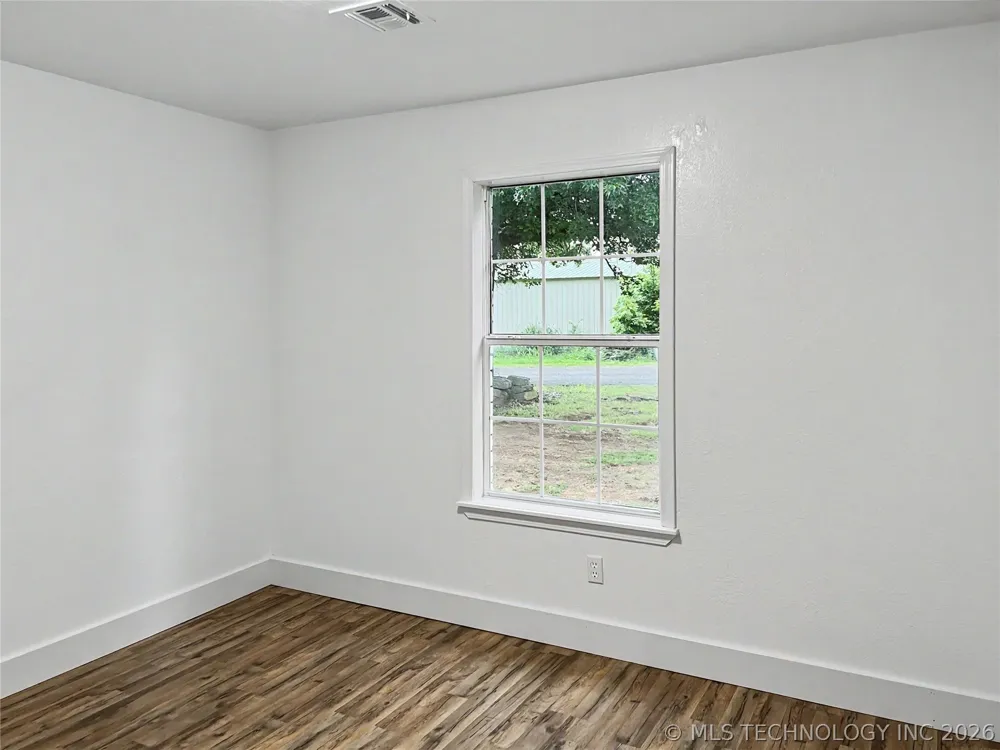 21083 S Forrest Drive Tahlequah, OK 74464