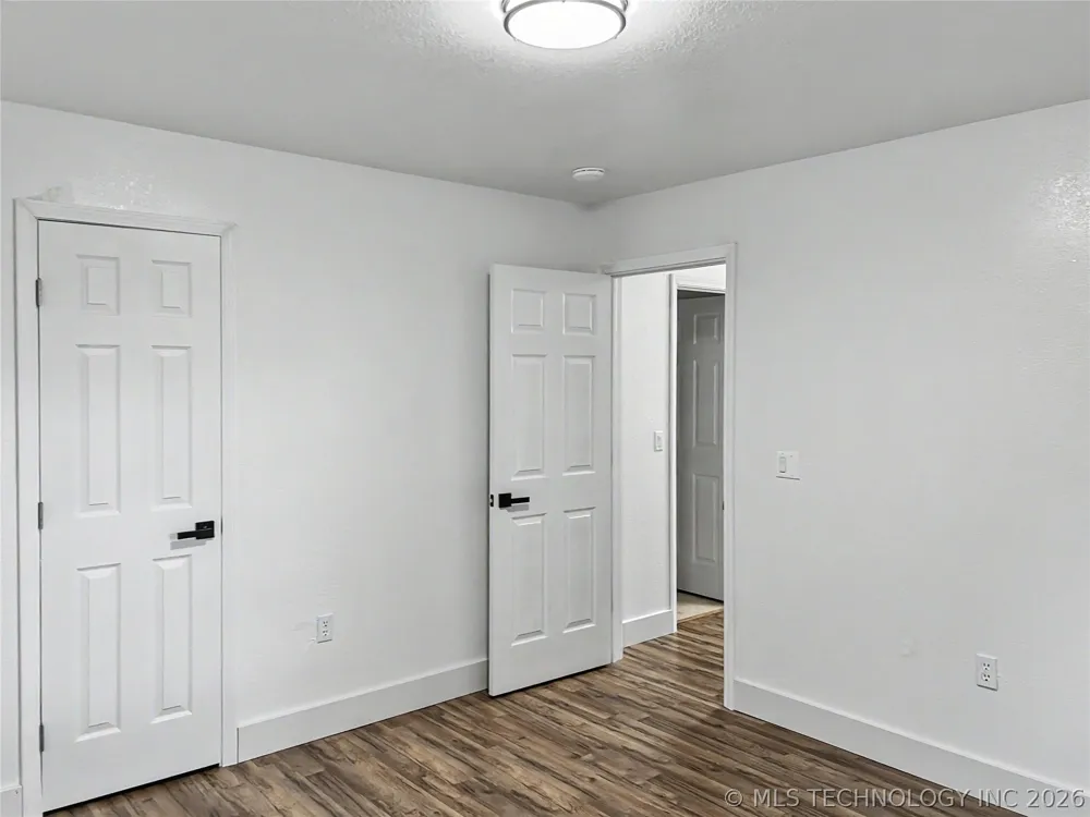 21083 S Forrest Drive Tahlequah, OK 74464