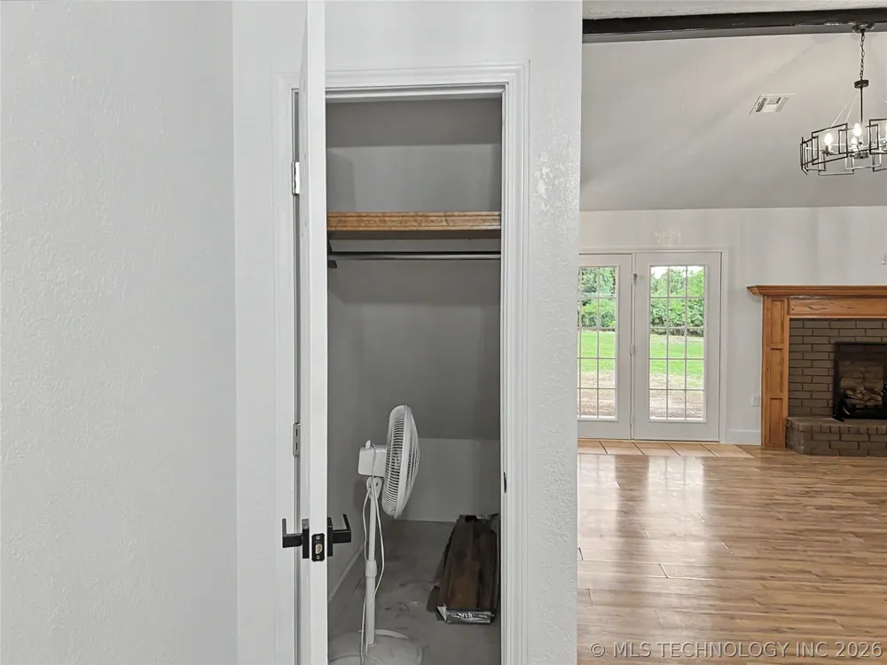 21083 S Forrest Drive Tahlequah, OK 74464