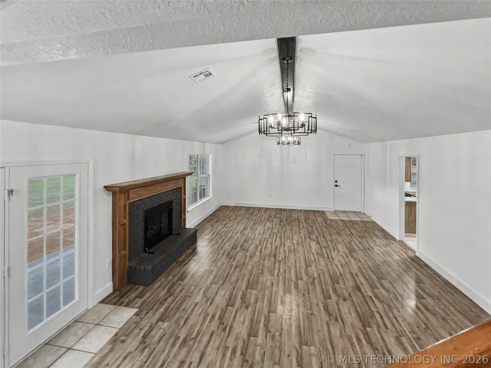 21083 S Forrest Drive Tahlequah, OK 74464