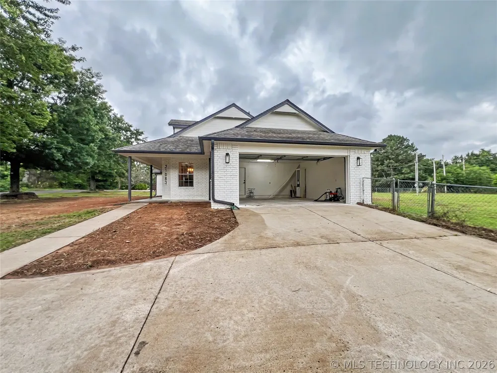 21083 S Forrest Drive Tahlequah, OK 74464
