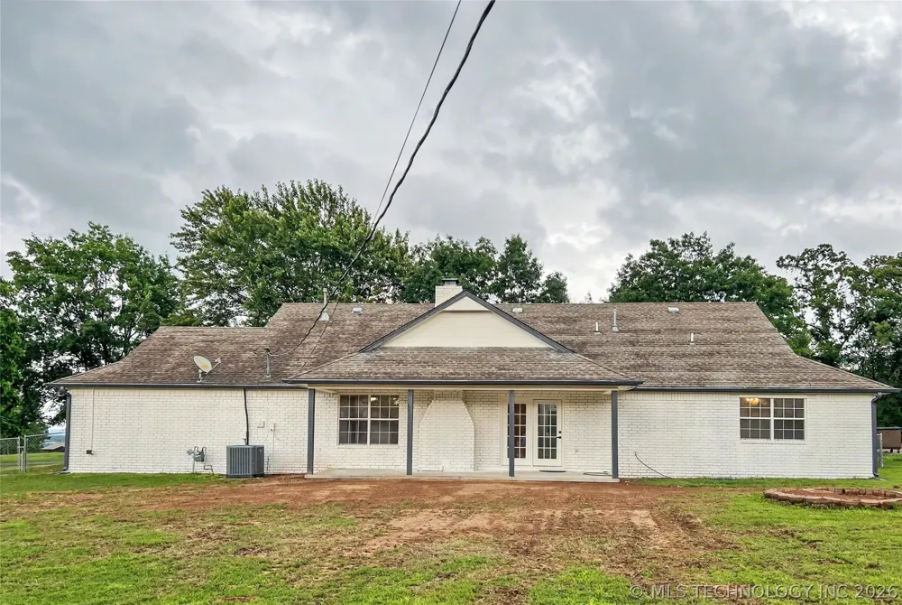21083 S Forrest Drive Tahlequah, OK 74464