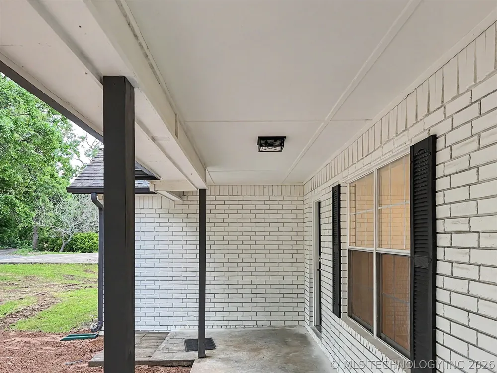 21083 S Forrest Drive Tahlequah, OK 74464